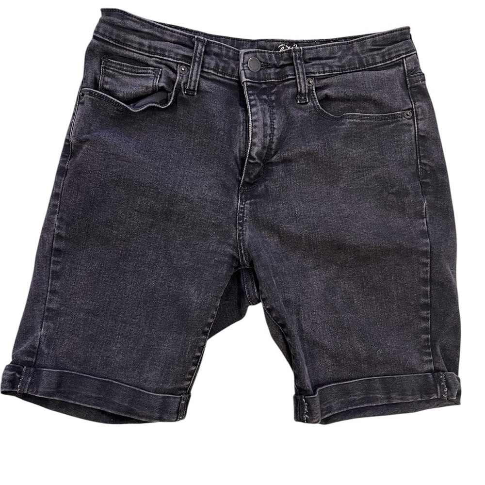 universal thread black denim
stretch shorts